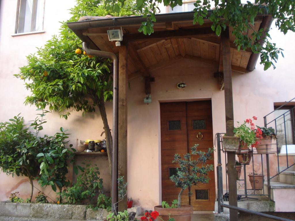 Agriturismo La Fattoria Сан-Донато-Валь-ди-Комино Экстерьер фото