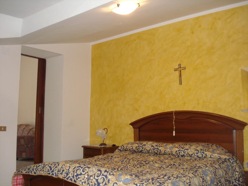 Agriturismo La Fattoria Сан-Донато-Валь-ди-Комино Экстерьер фото